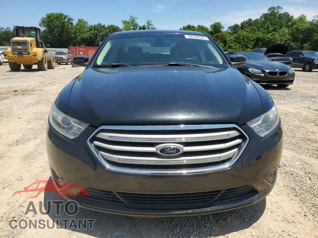 FORD TAURUS 2013 - 1FAHP2E87DG107915