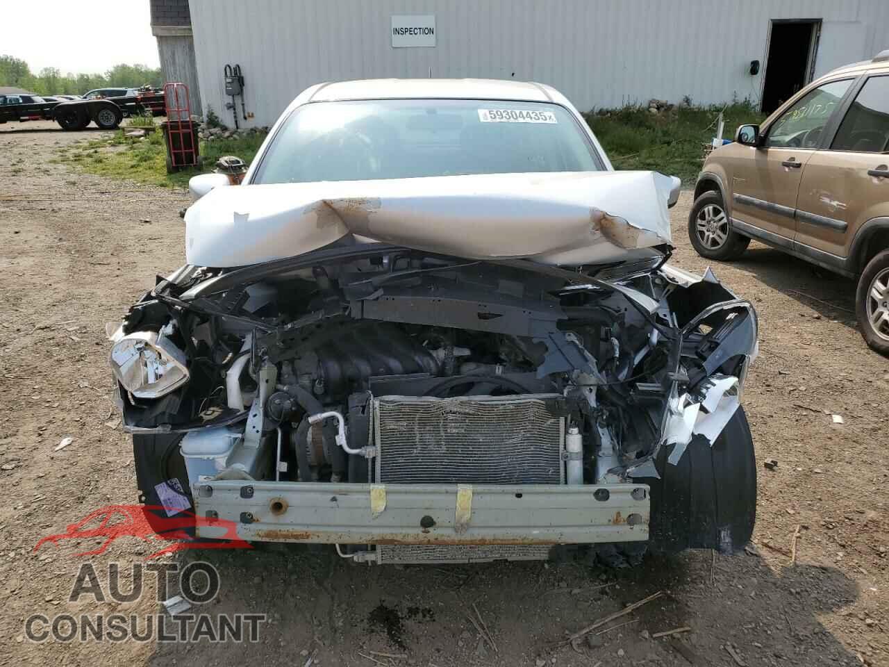 NISSAN VERSA 2019 - 3N1CN7AP3KL872183