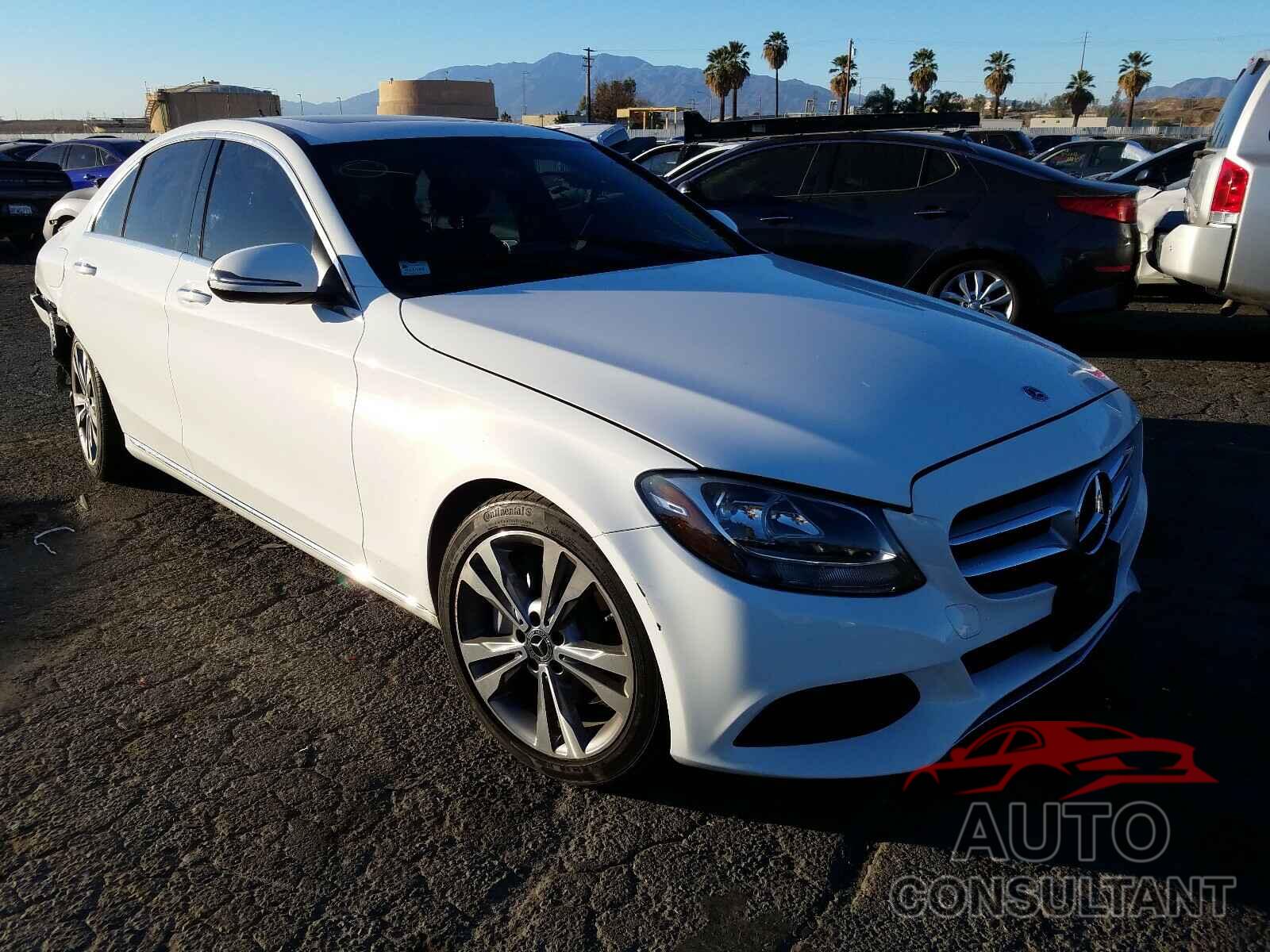 MERCEDES-BENZ C CLASS 2018 - 55SWF4JB8JU263290