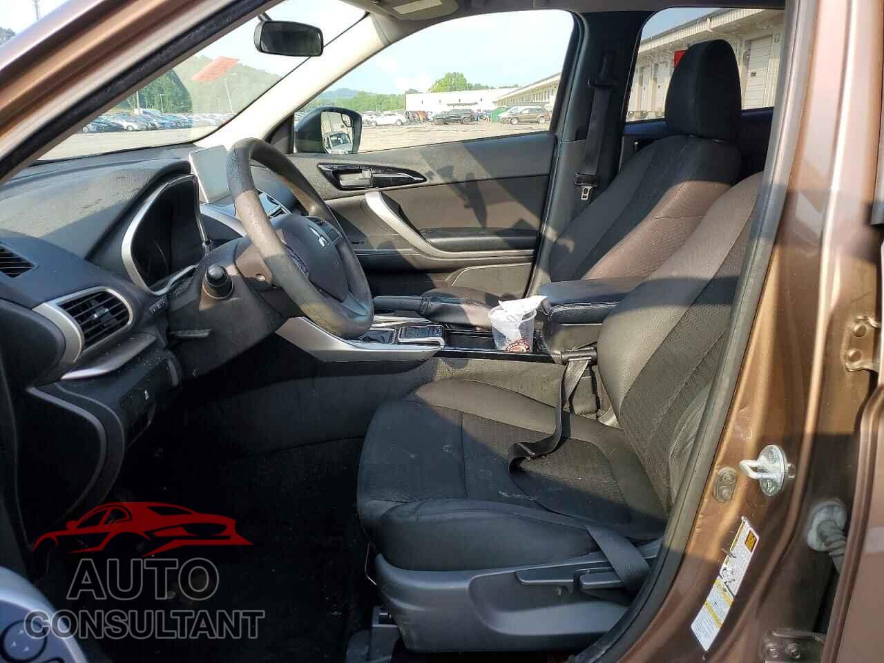 MITSUBISHI ECLIPSE 2018 - JA4AT4AA6JZ043582