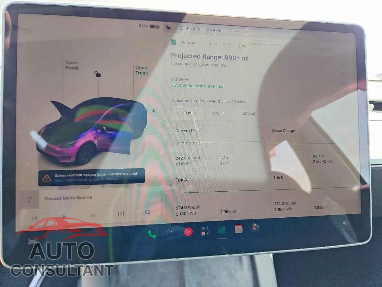 TESLA MODEL Y 2024 - 7SAYGAEE9RF201891