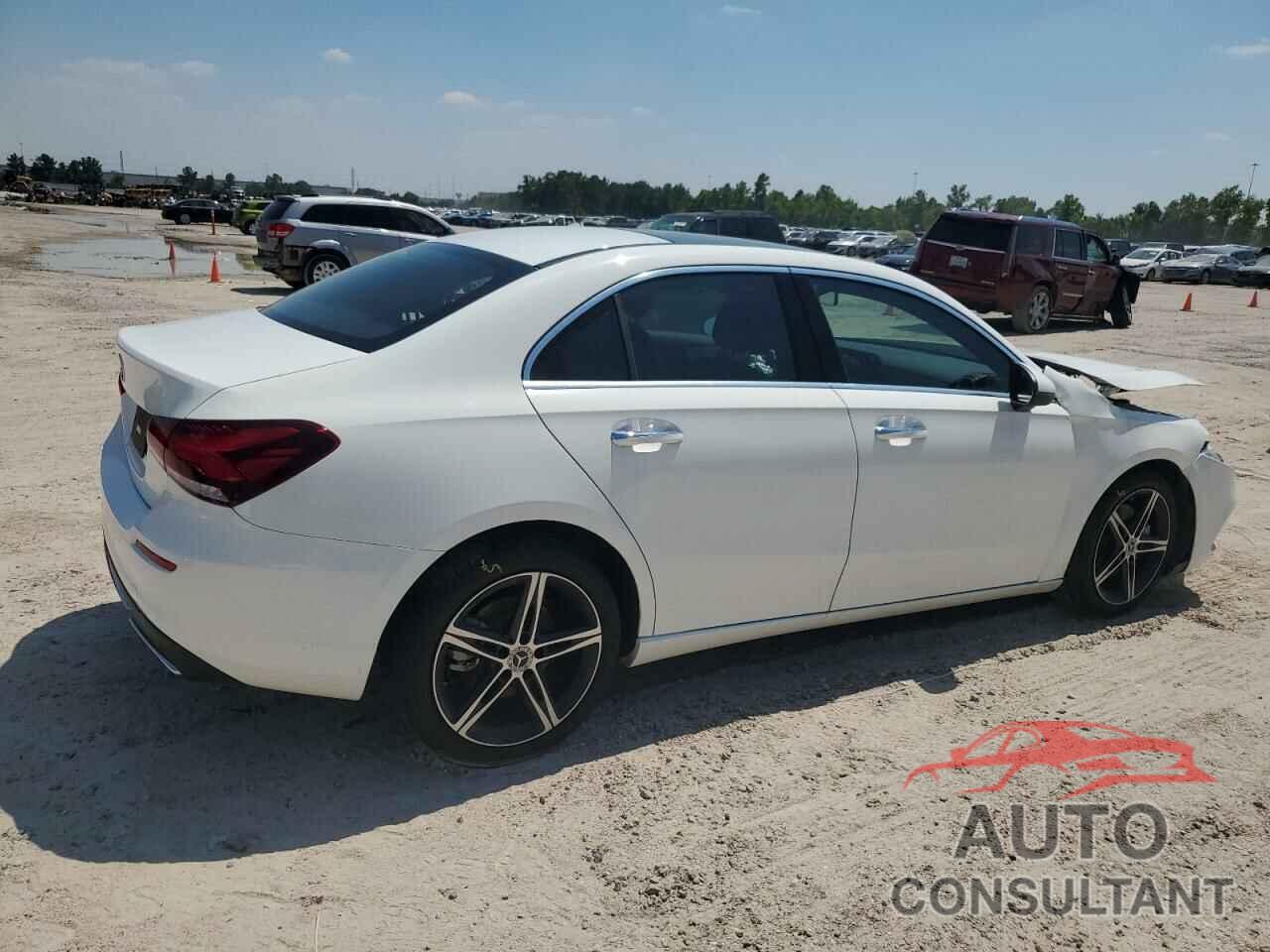 MERCEDES-BENZ A-CLASS 2022 - W1K3G4EB0NJ326933