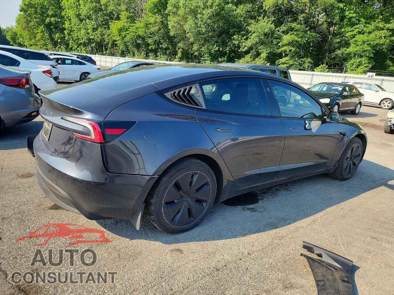 TESLA MODEL 3 2024 - 5YJ3E1EA2RF829706