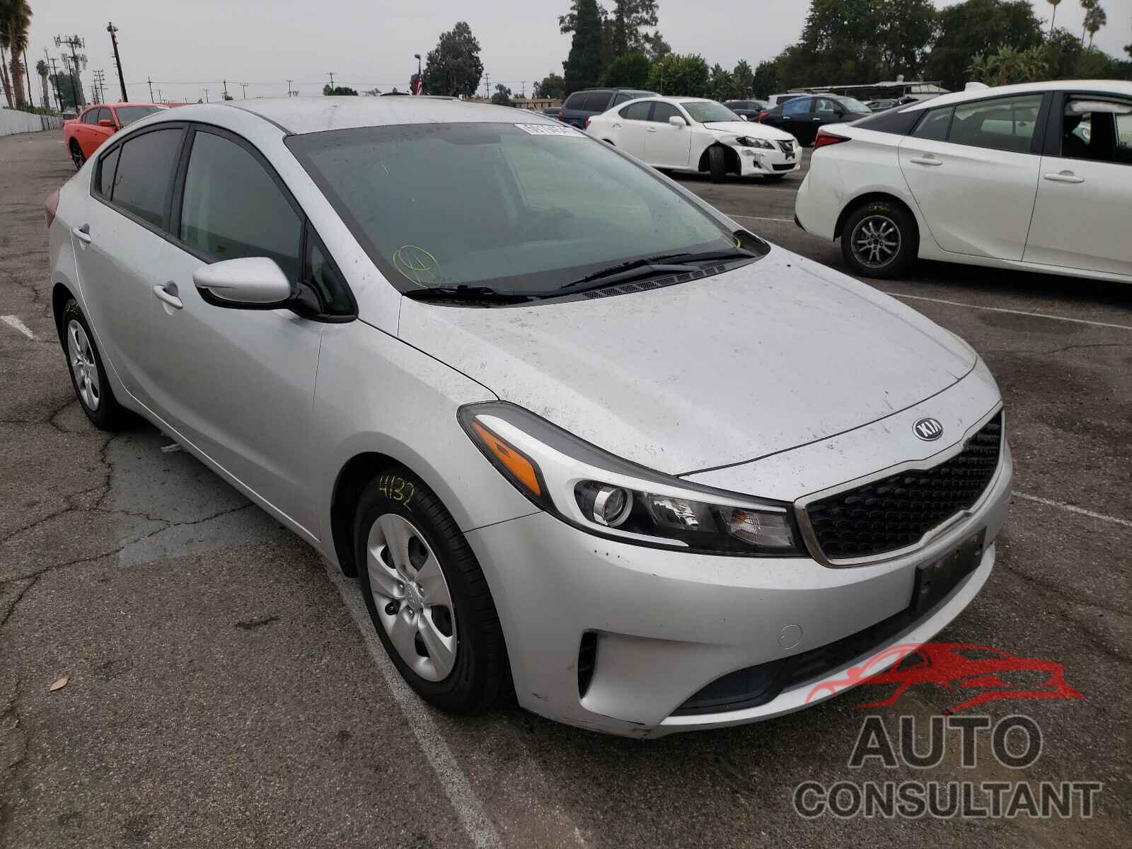 KIA FORTE 2017 - 3KPFK4A74HE121978