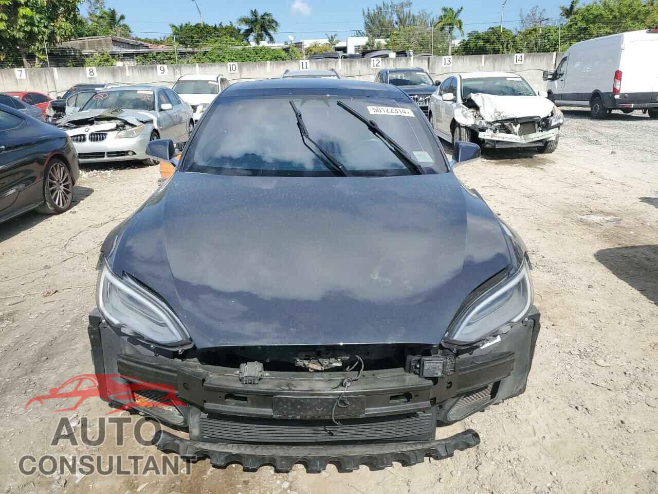 TESLA MODEL S 2018 - 5YJSA1E2XJF292149