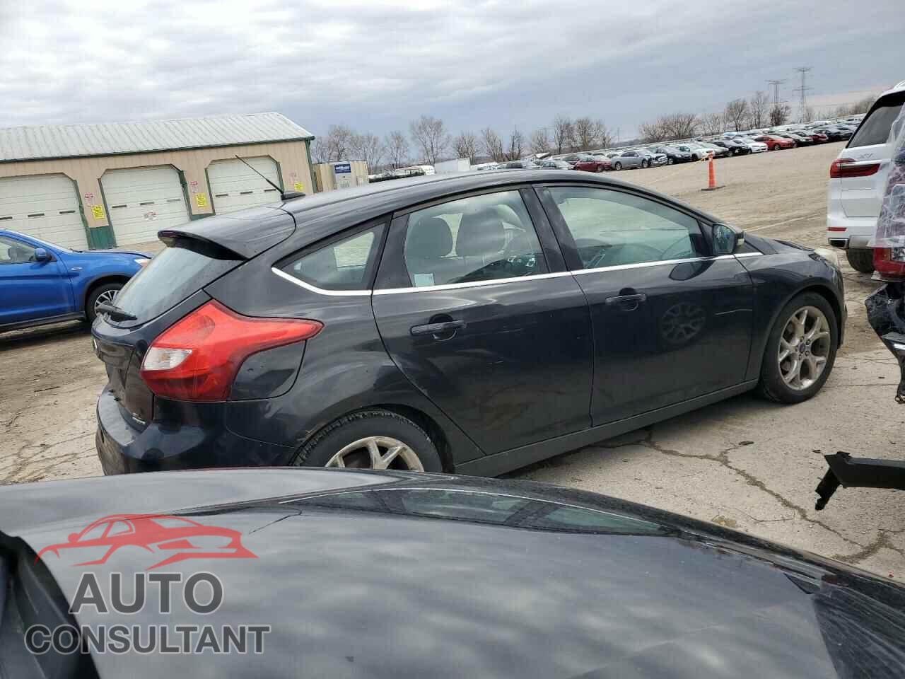 FORD FOCUS 2012 - 1FAHP3M23CL408609