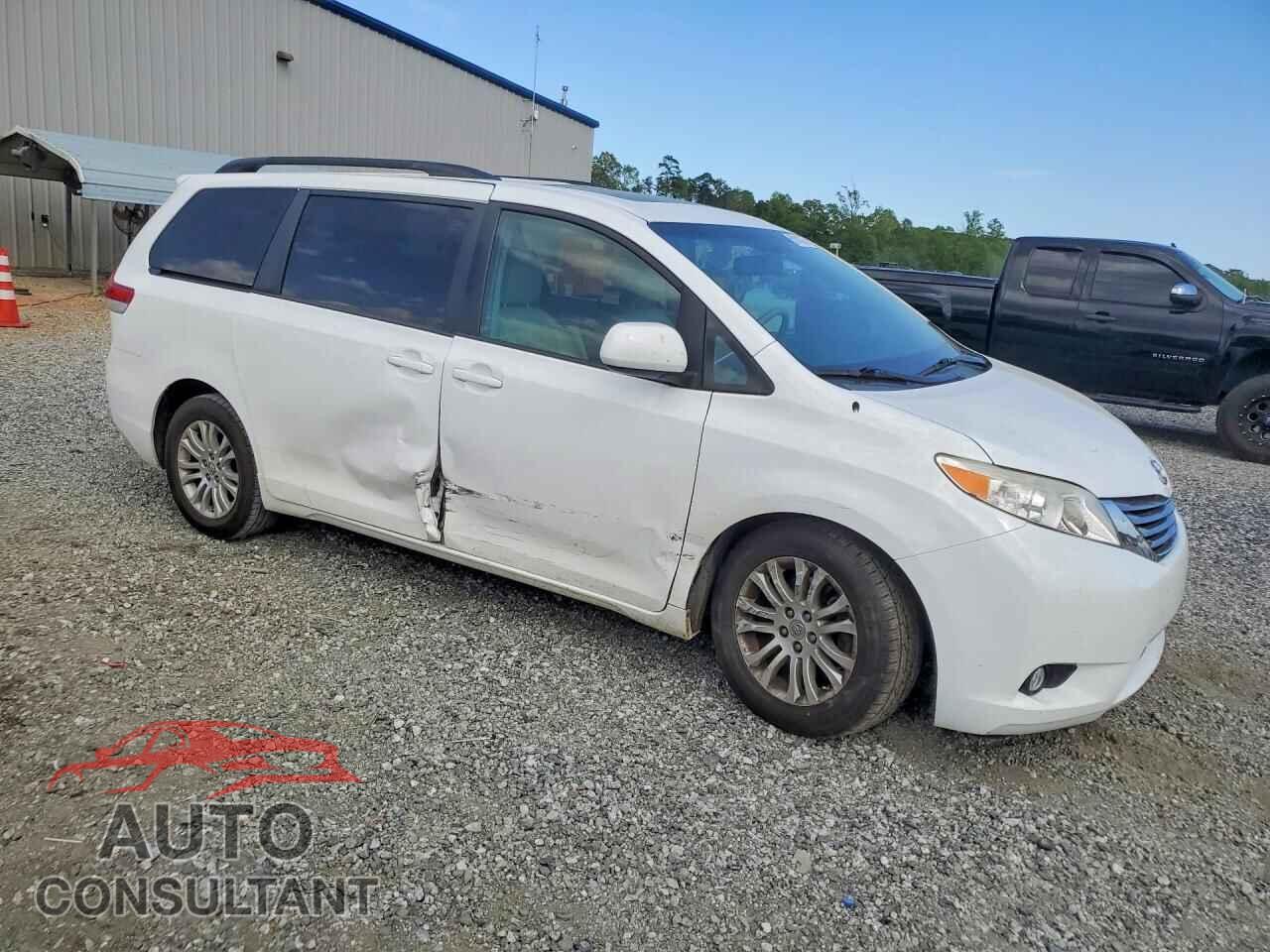 TOYOTA SIENNA 2013 - 5TDYK3DC8DS306854