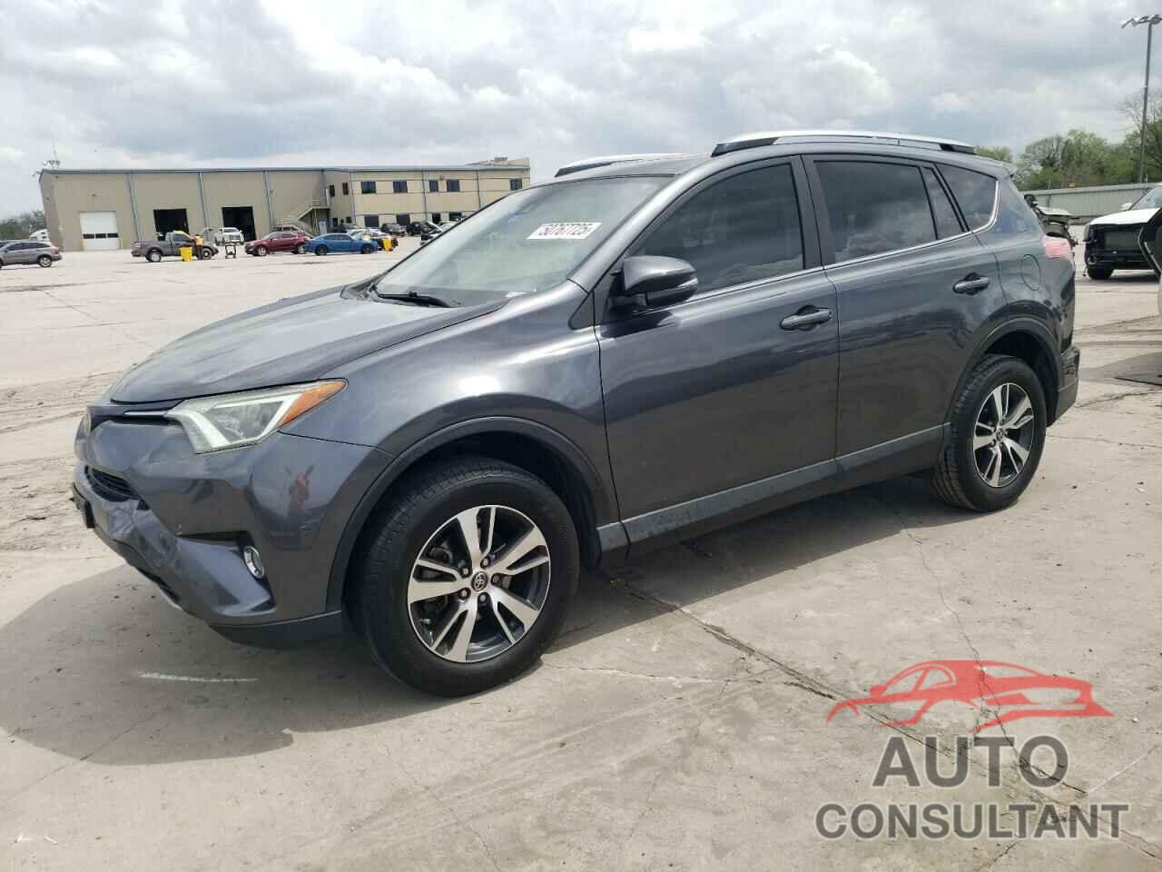 TOYOTA RAV4 2017 - JTMWFREV2HD108173