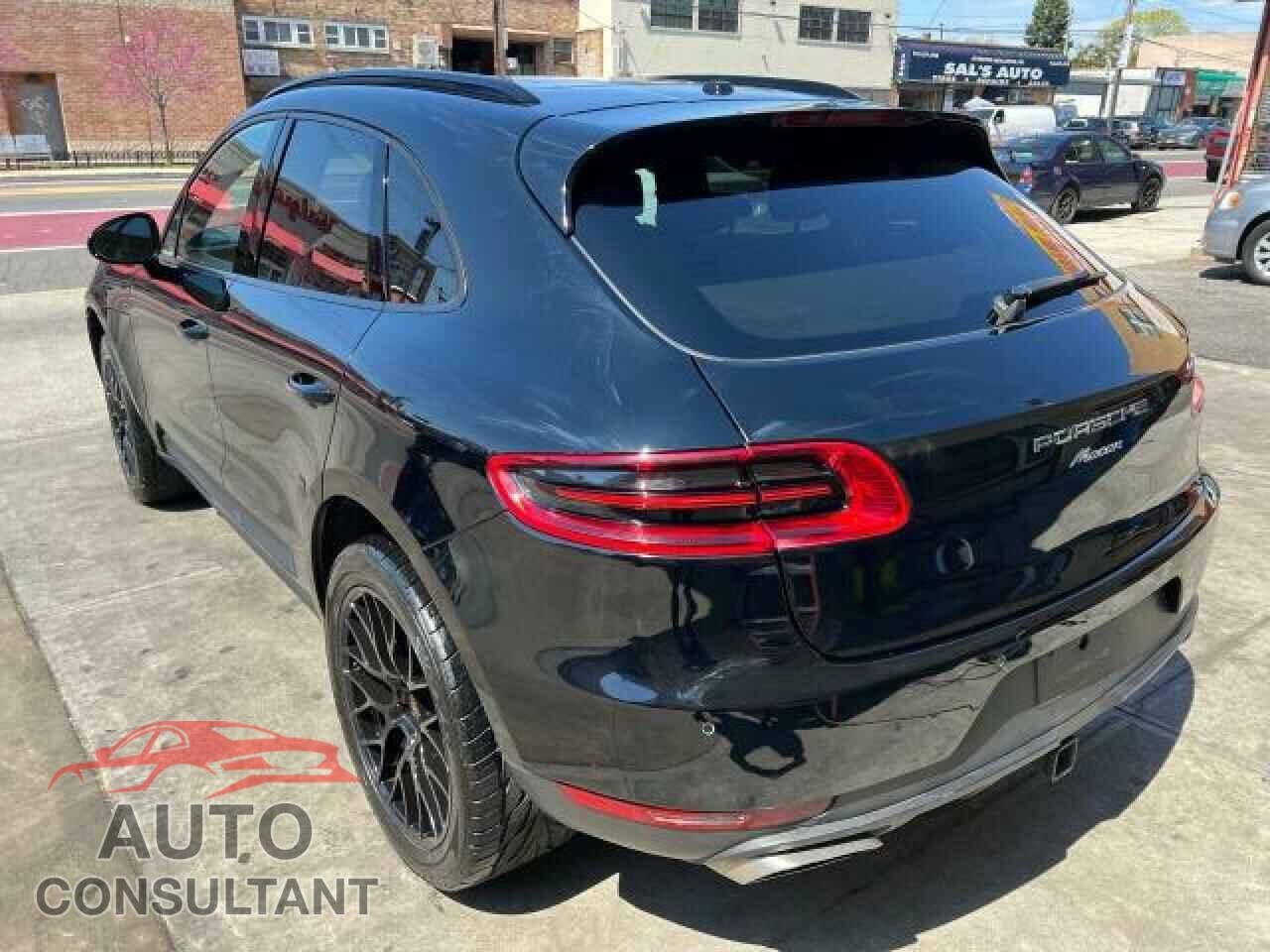 PORSCHE MACAN 2017 - WP1AA2A57HLB01259