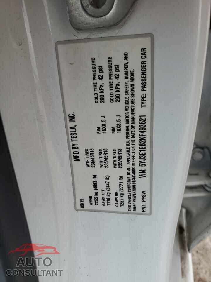 TESLA MODEL 3 2019 - 5YJ3E1EB2KF493621