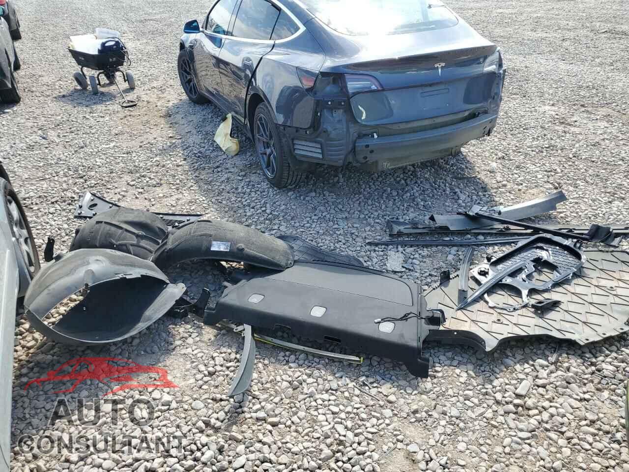 TESLA MODEL 3 2018 - 5YJ3E1EB2JF073680