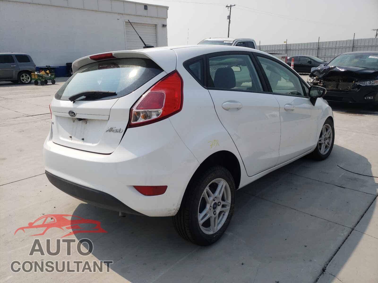 FORD FIESTA 2018 - 3FADP4EJ7JM113938