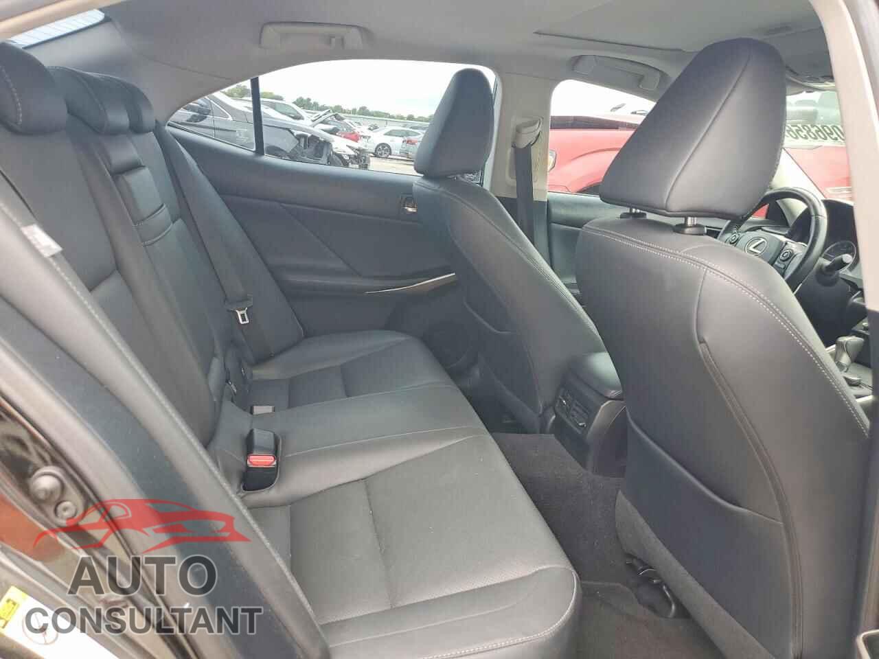 LEXUS IS 2015 - JTHBF1D24F5054954