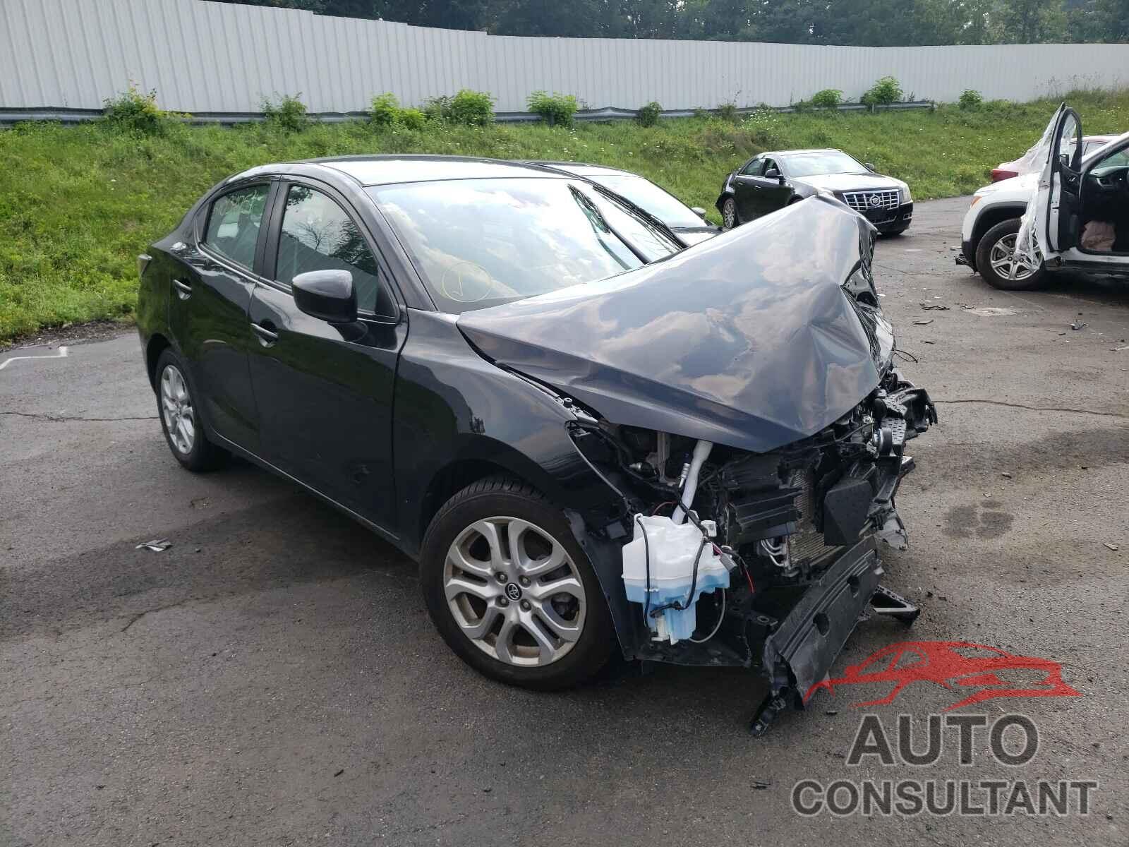 TOYOTA YARIS 2018 - 3MYDLBYV4JY315560