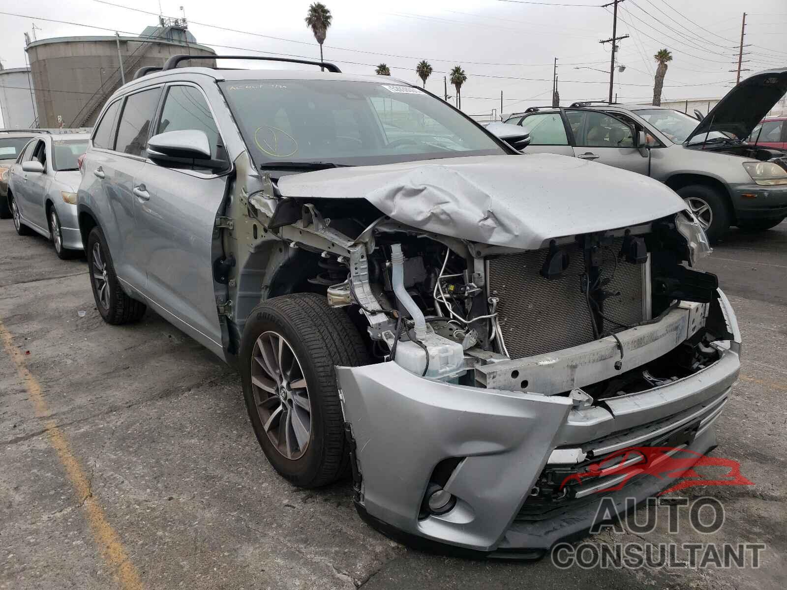 TOYOTA HIGHLANDER 2018 - 5TDKZRFHXJS542723