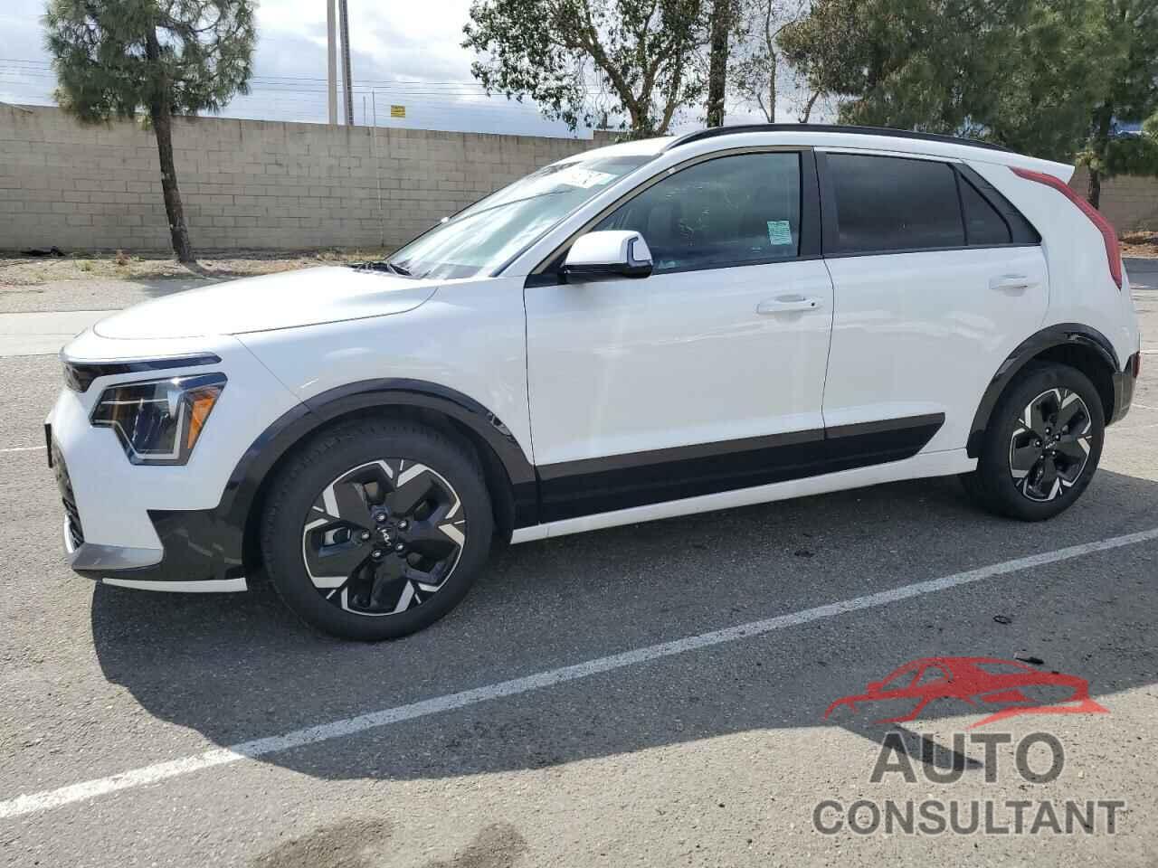 KIA NIRO WIND 2023 - KNDCR3L12P5024547