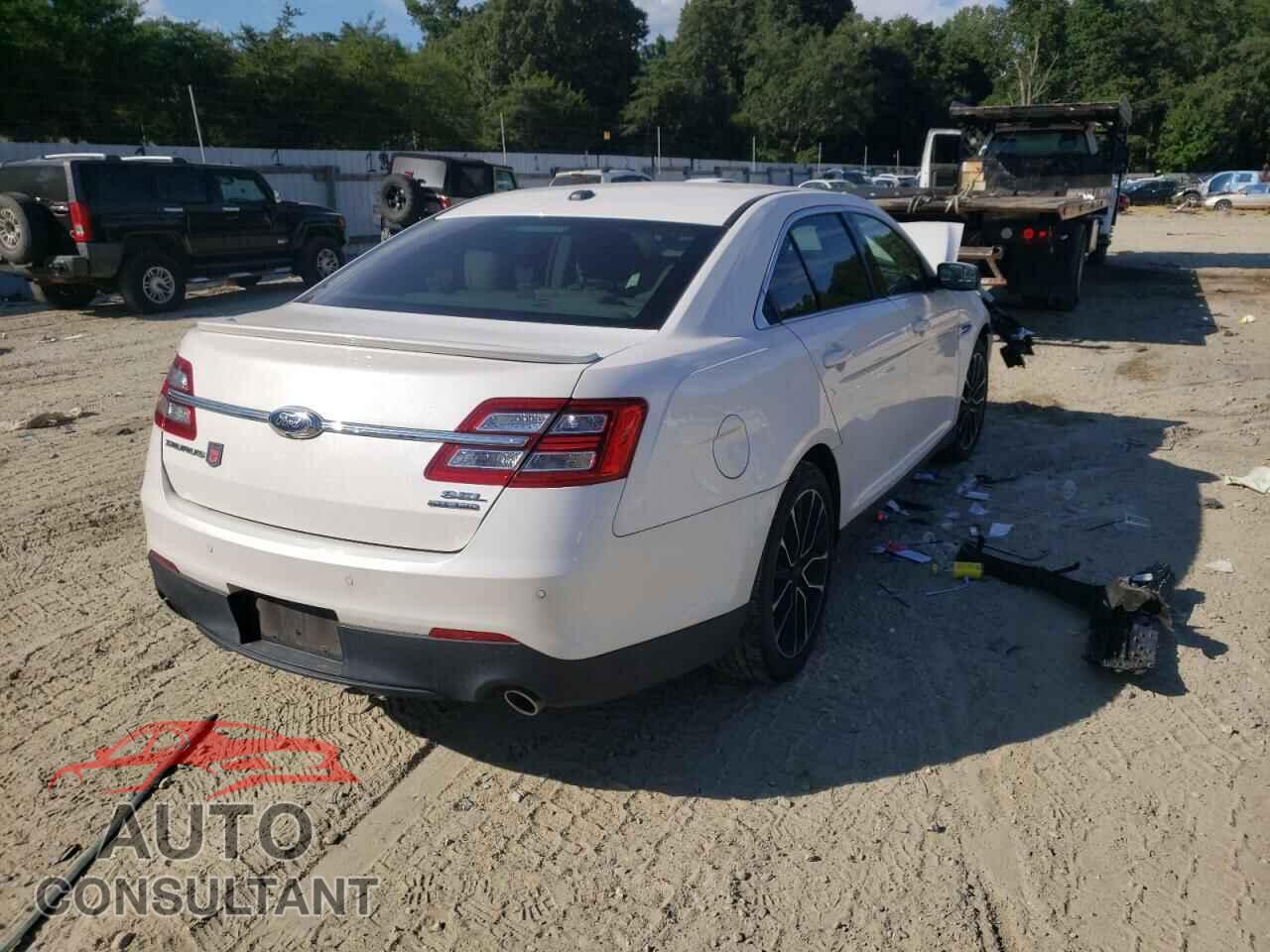 FORD TAURUS 2017 - 1FAHP2E85HG125612