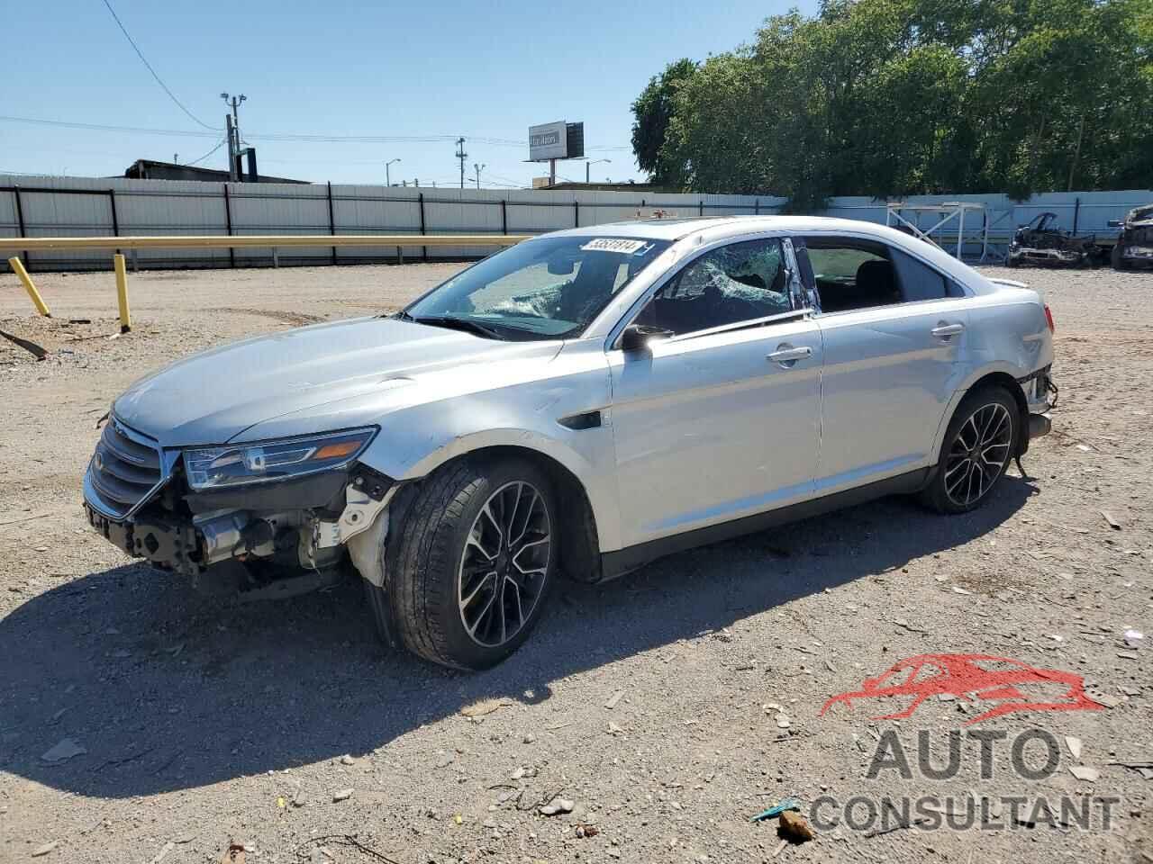 FORD TAURUS 2018 - 1FAHP2E8XJG104034