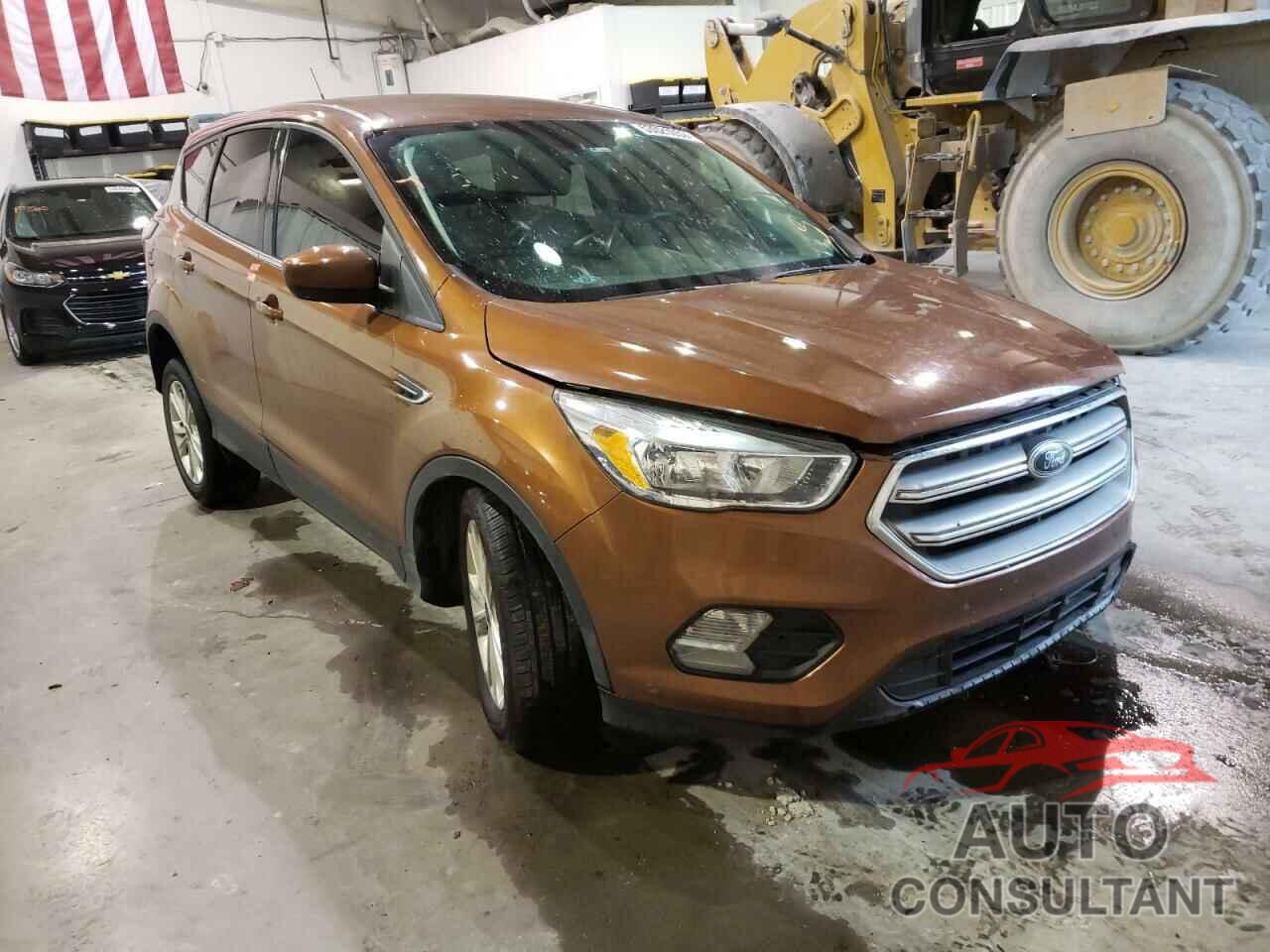 FORD ESCAPE 2017 - 1FMCU0GD3HUC47135