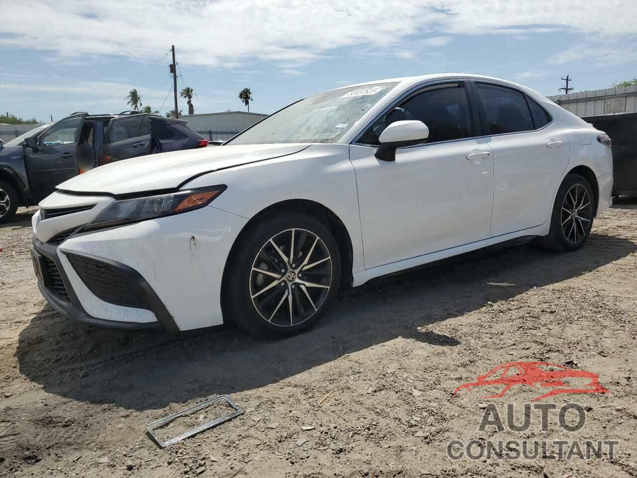 TOYOTA CAMRY 2021 - 4T1G11AK6MU550556