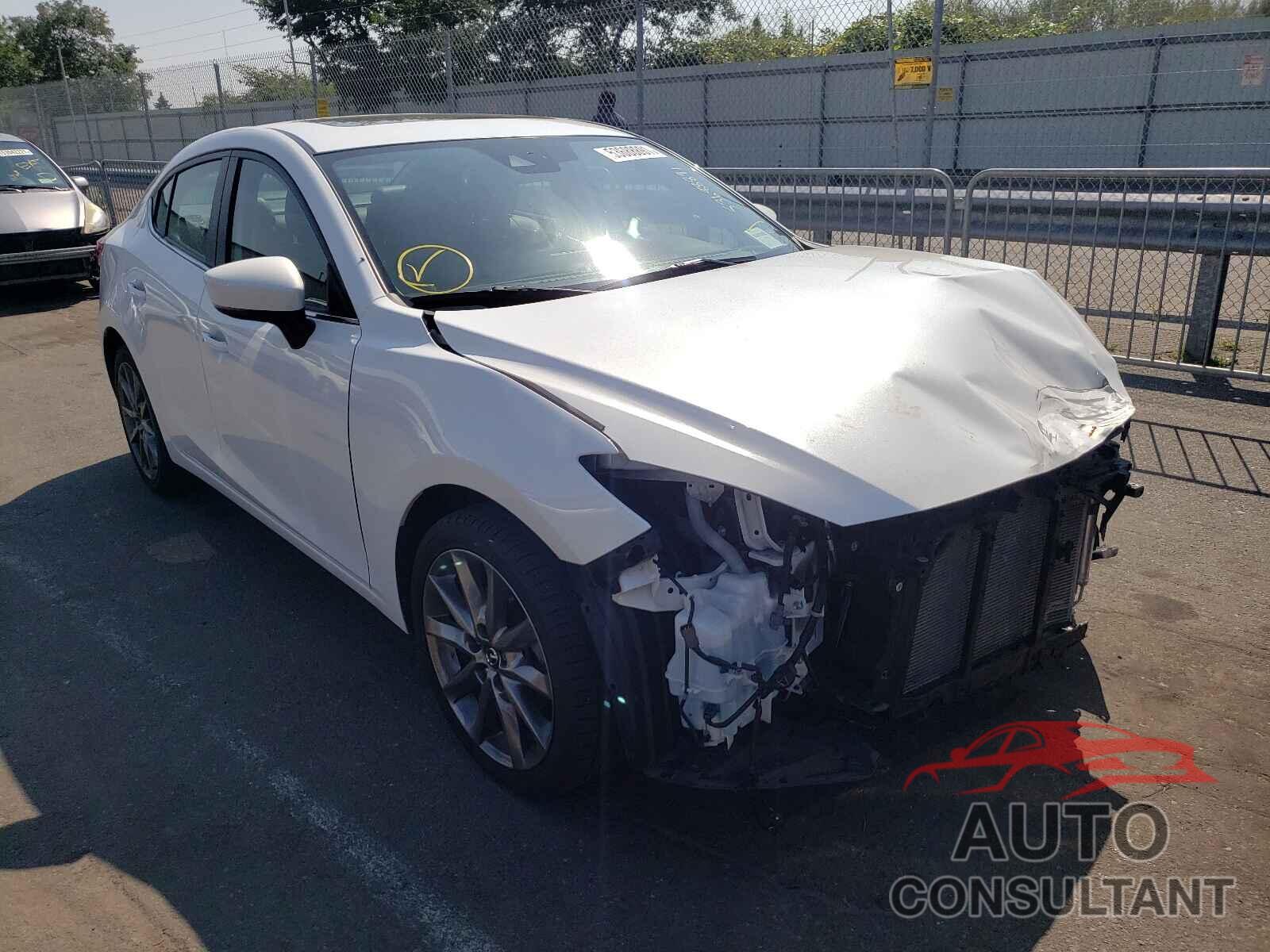 MAZDA 3 2018 - 3MZBN1V3XJM204013