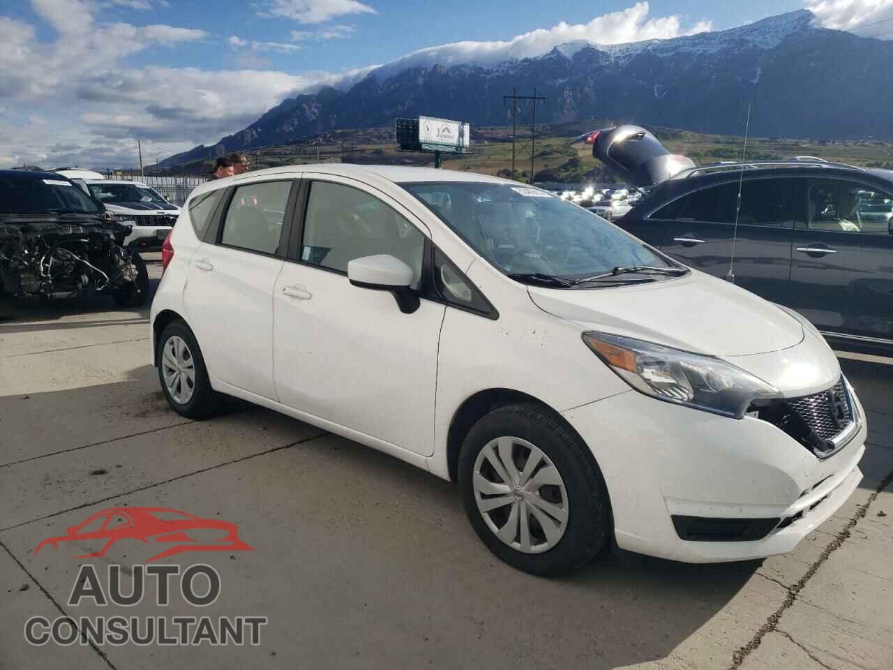 NISSAN VERSA 2017 - 3N1CE2CP8HL356832