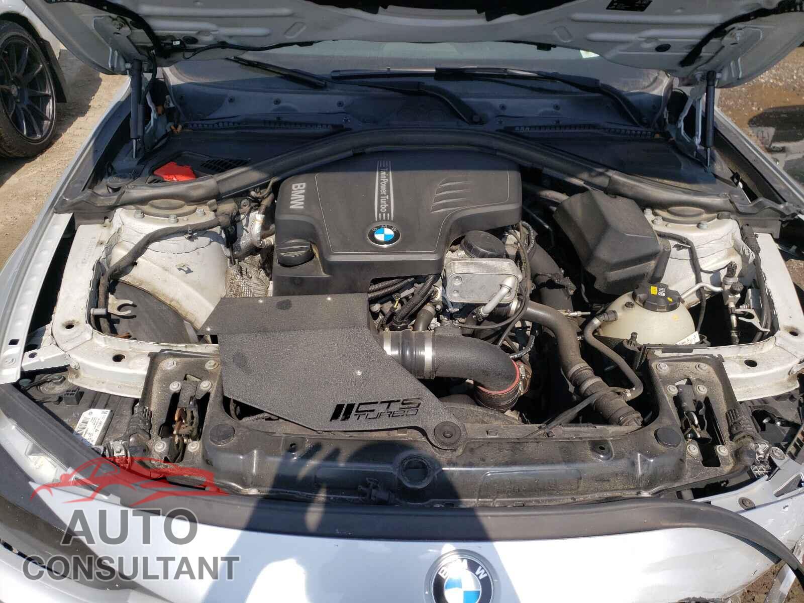 BMW 3 SERIES 2016 - WBA8E3G51GNU02921