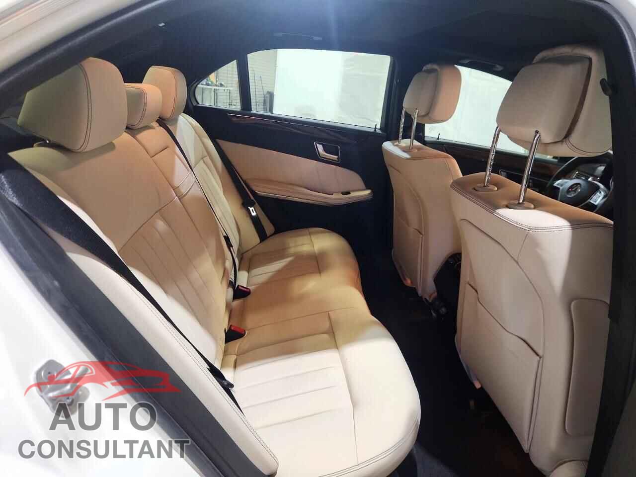MERCEDES-BENZ E-CLASS 2015 - WDDHF9HB2FB143479