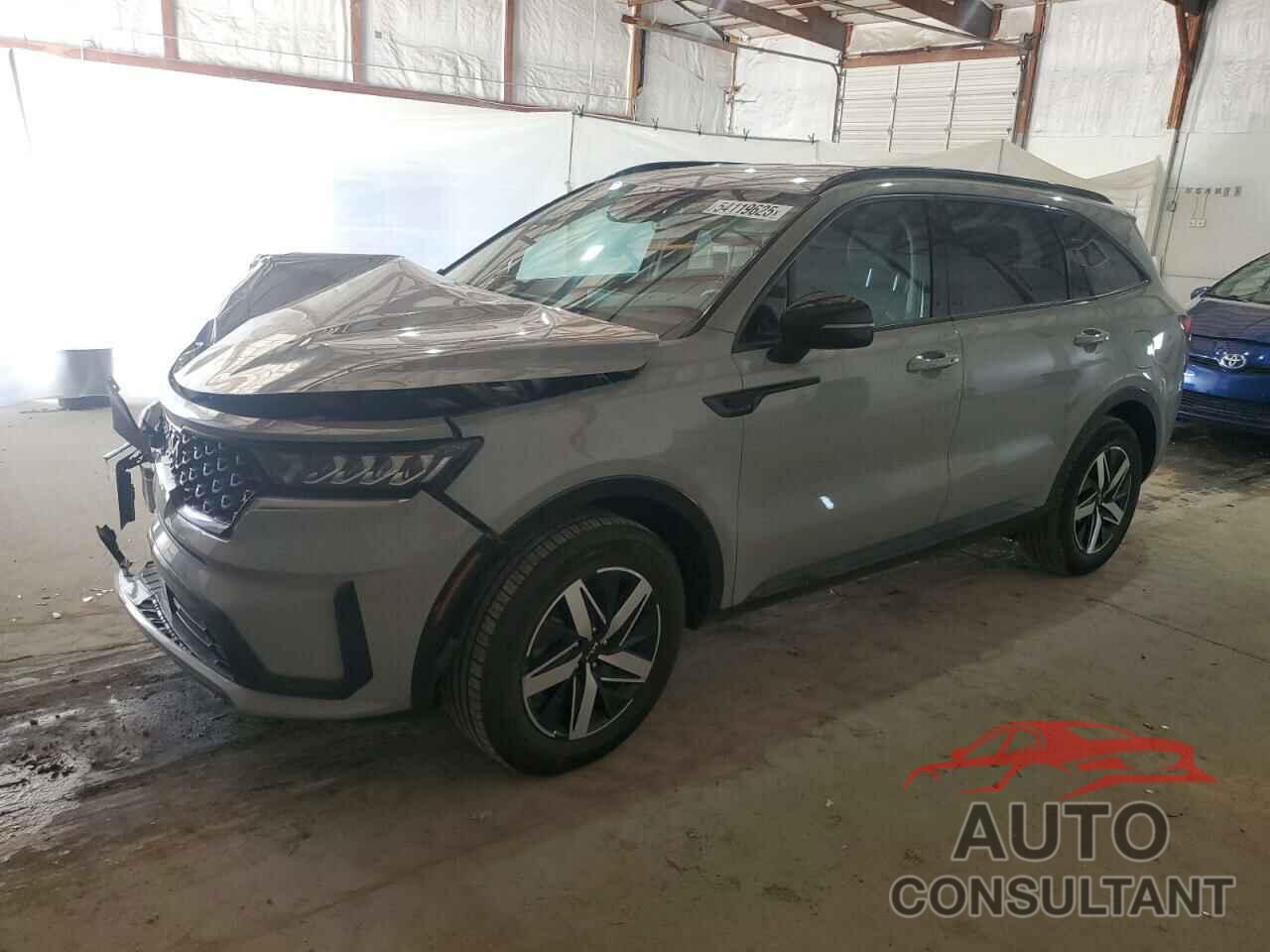 KIA SORENTO 2023 - 5XYRH4LF9PG203108