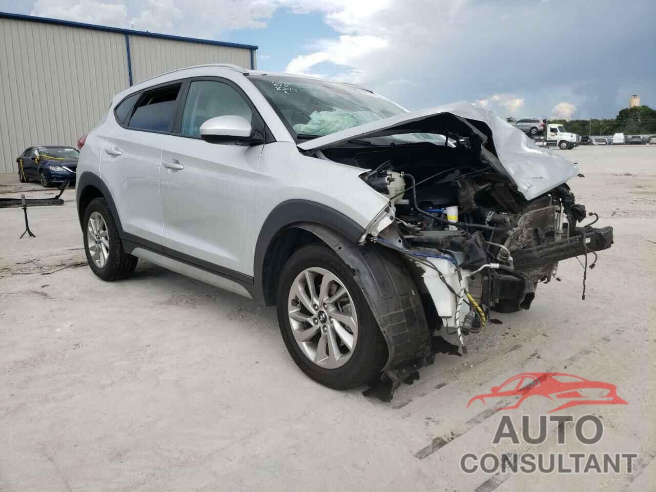 HYUNDAI TUCSON 2018 - KM8J33A40JU678249