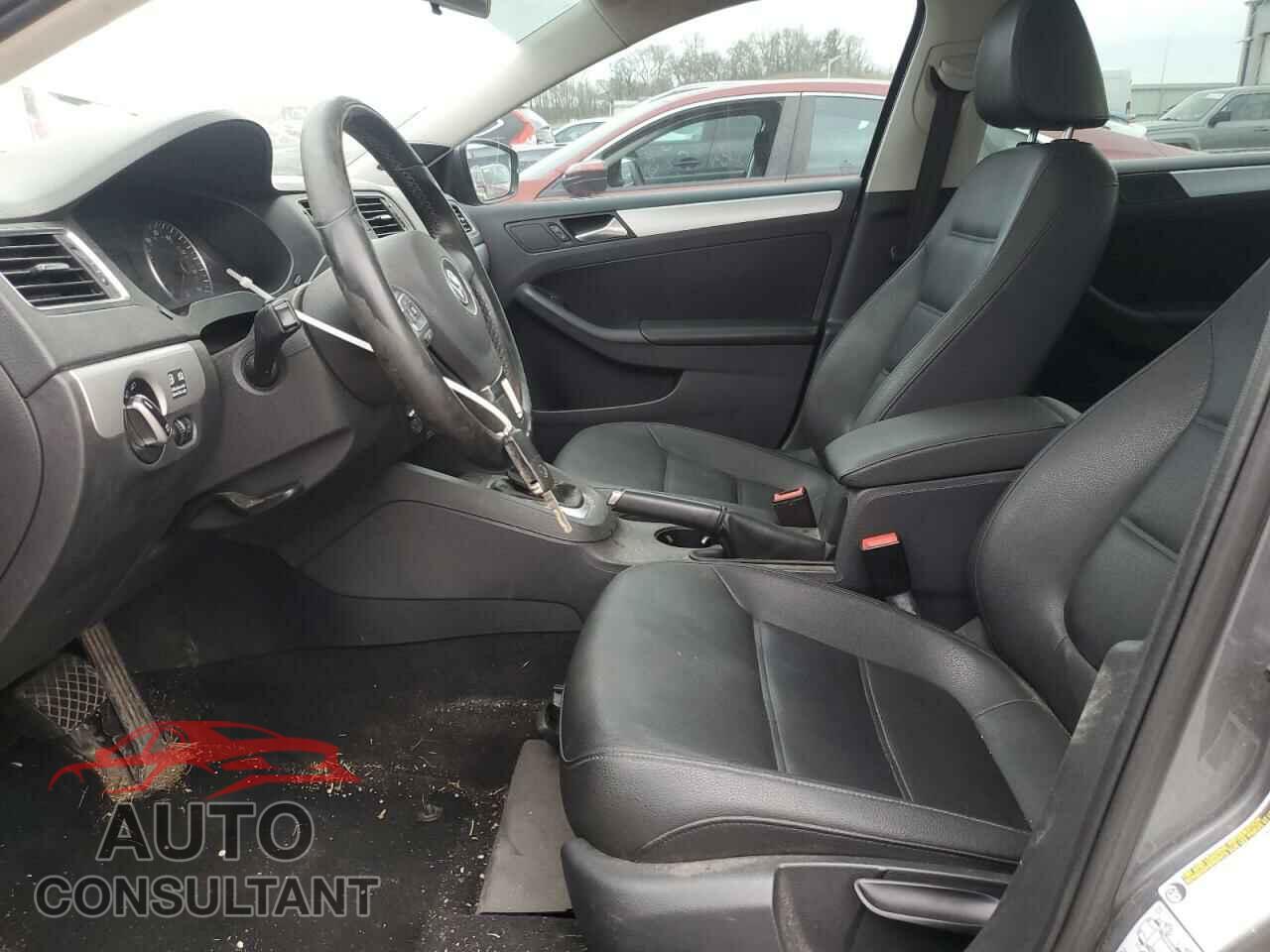 VOLKSWAGEN JETTA 2012 - 3VWLL7AJ3CM393446