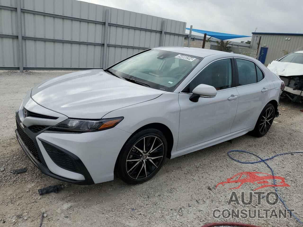 TOYOTA CAMRY 2024 - 4T1G11AK2RU210473