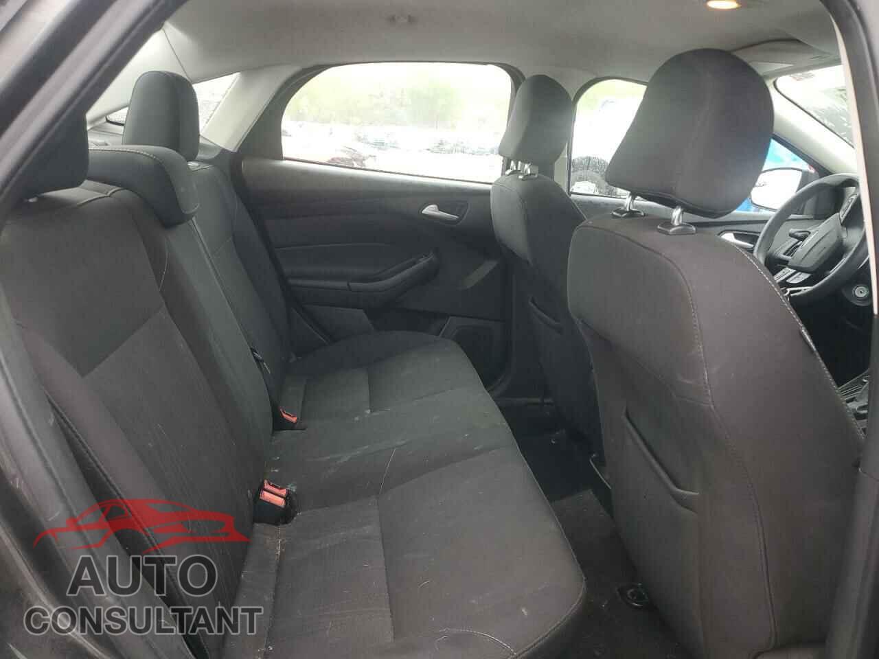 FORD FOCUS 2016 - 1FADP3F28GL221111