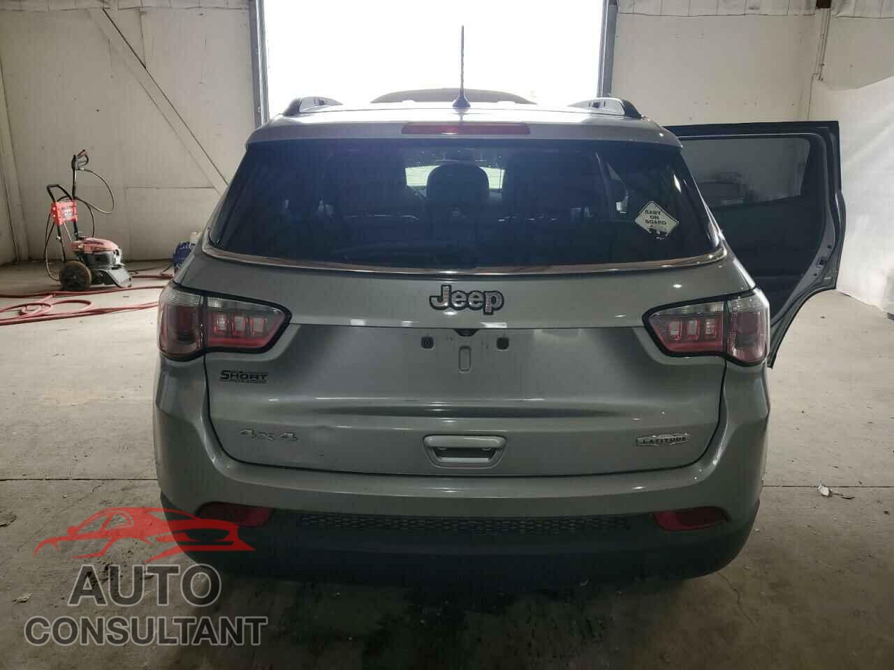 JEEP COMPASS 2017 - 3C4NJDBB3HT680256