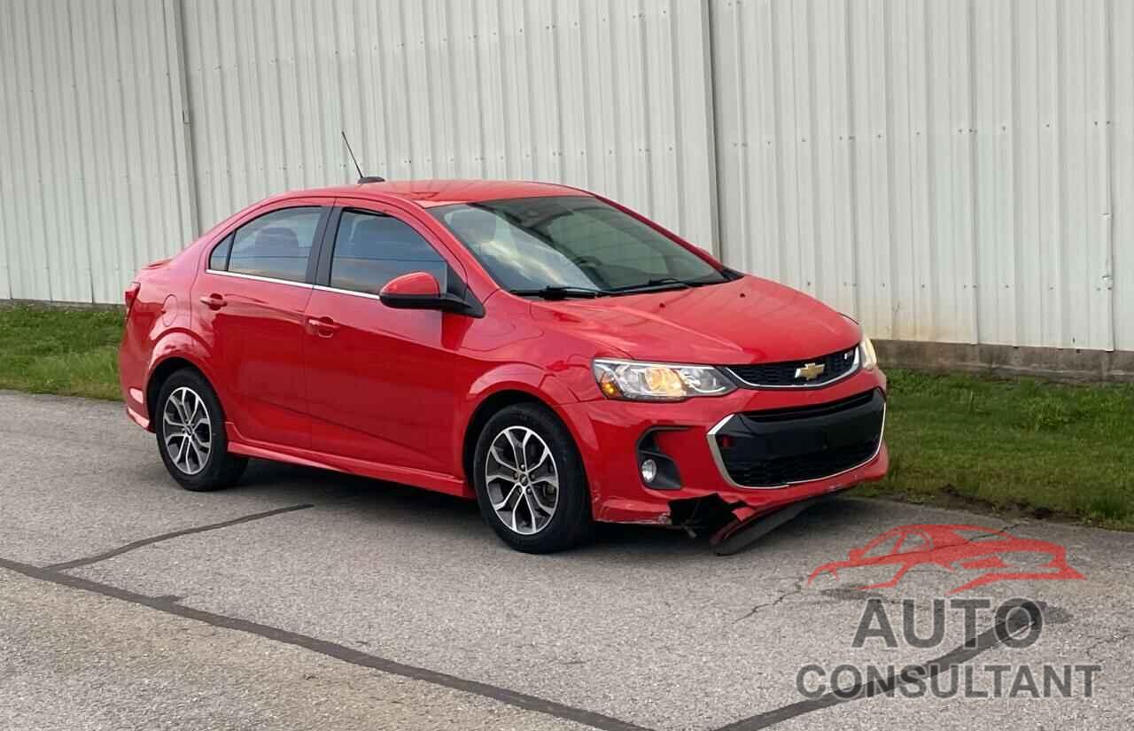 CHEVROLET SONIC 2017 - 1G1JD5SHXH4137355