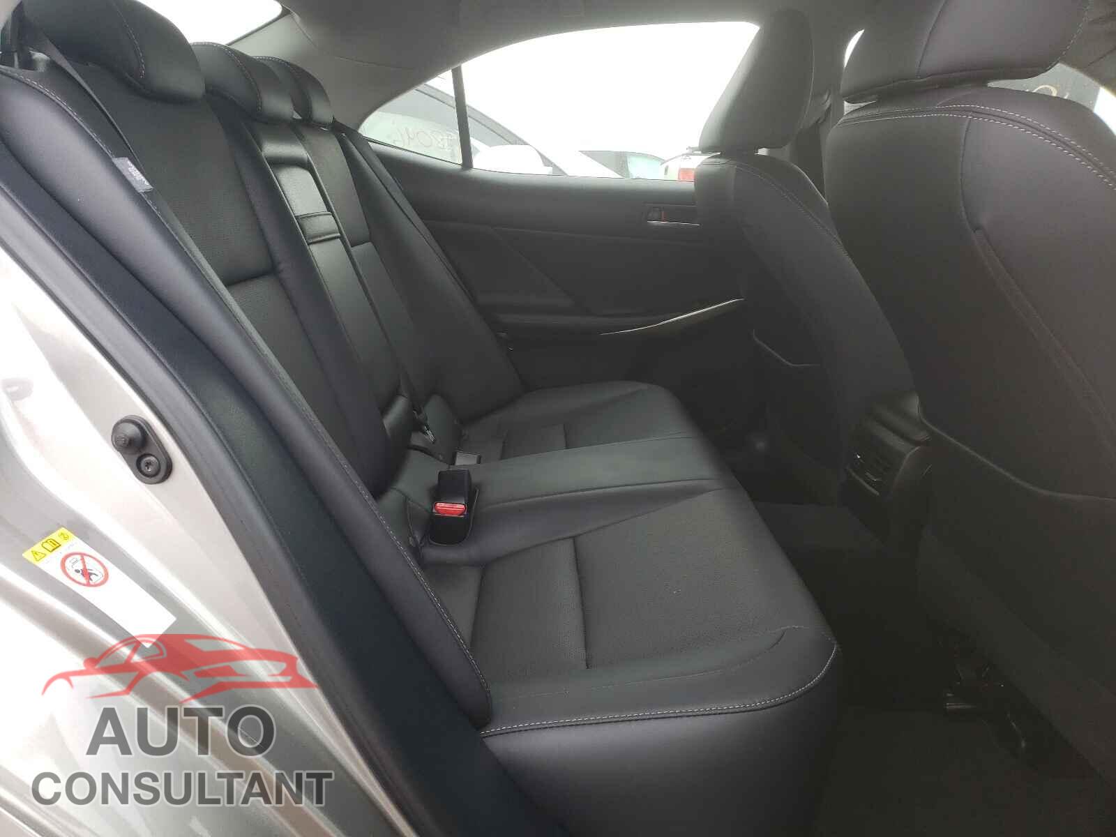 LEXUS IS 2017 - JTHBA1D20H5050434