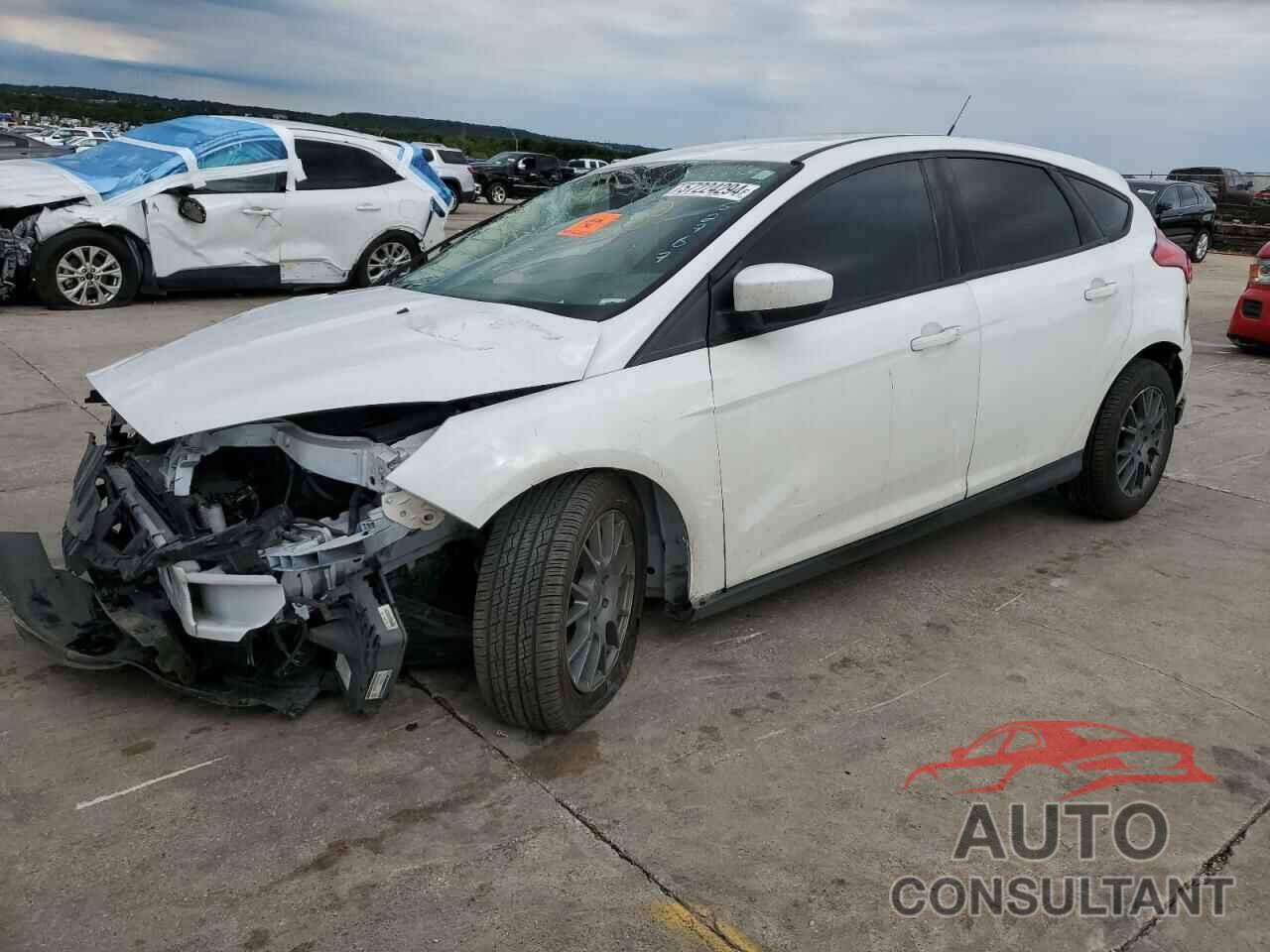 FORD FOCUS 2018 - 1FADP3K24JL242311