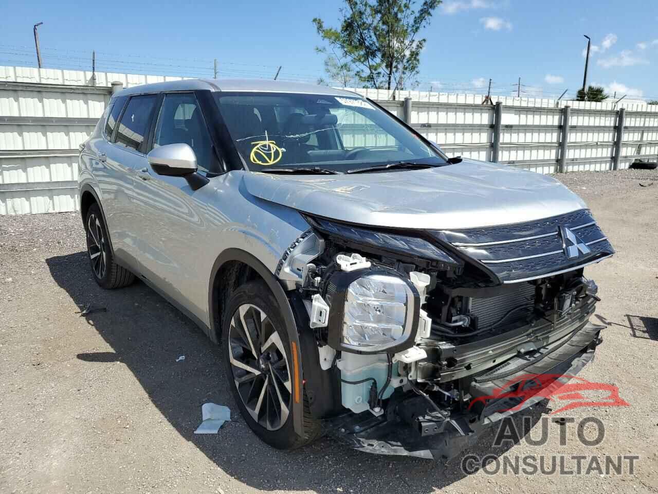 MITSUBISHI OUTLANDER 2022 - JA4J3UA81NZ029382