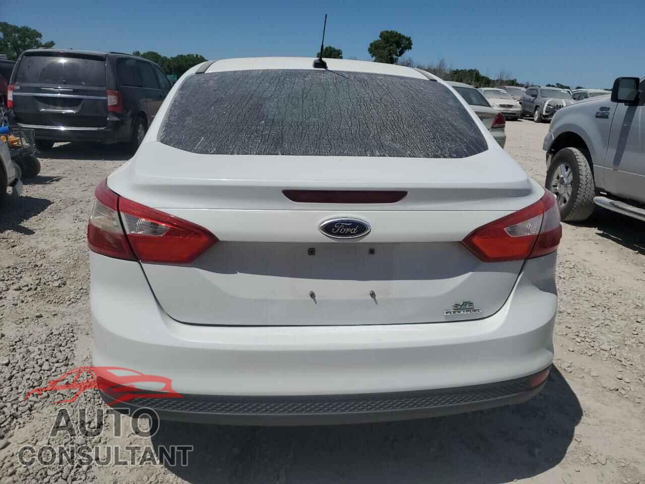 FORD FOCUS 2014 - 1FADP3F22EL138268