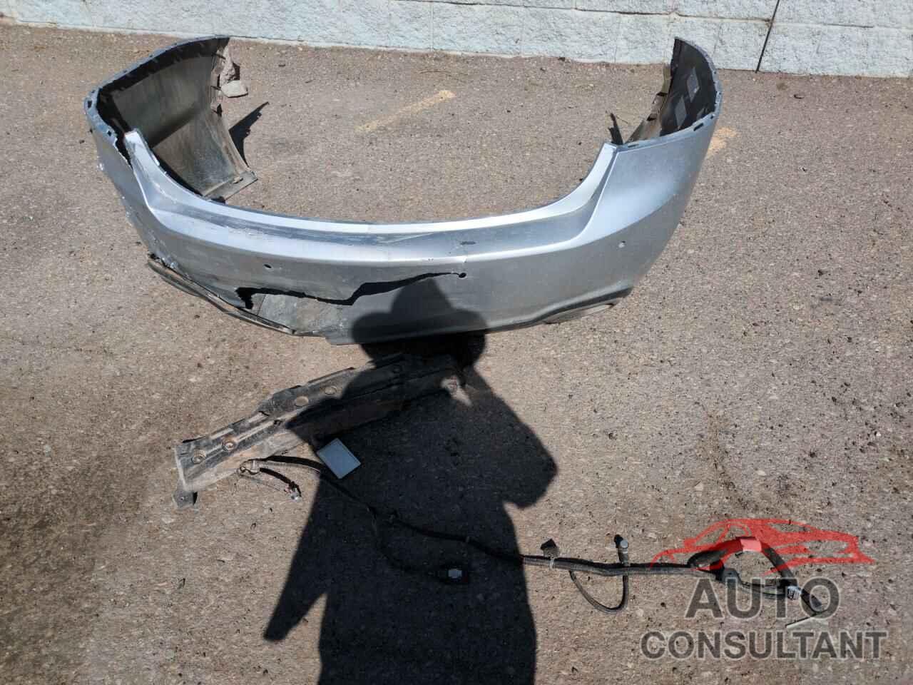 CHEVROLET IMPALA 2019 - 1G1105S32KU112537