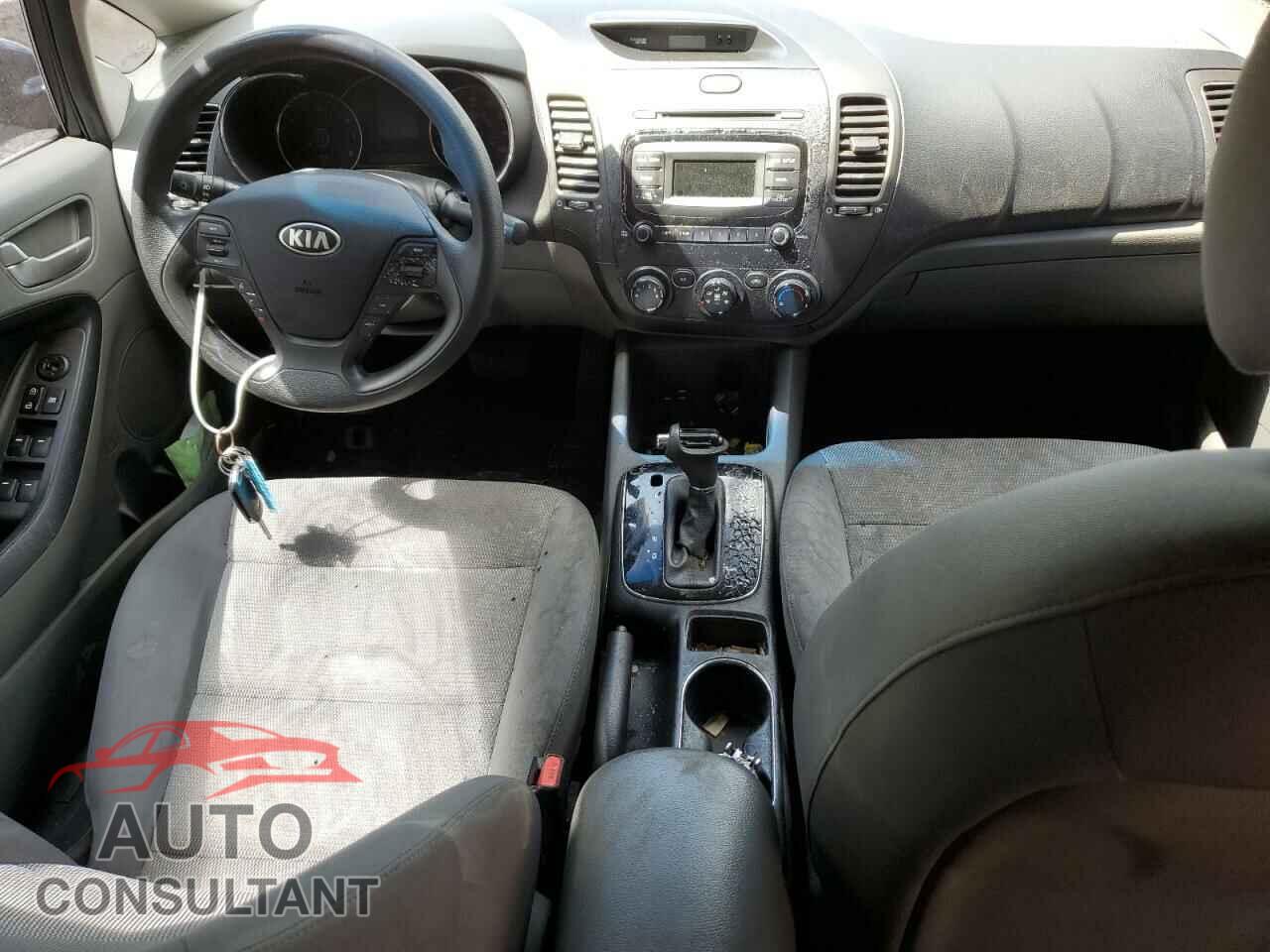 KIA FORTE 2017 - 3KPFK4A74HE112570