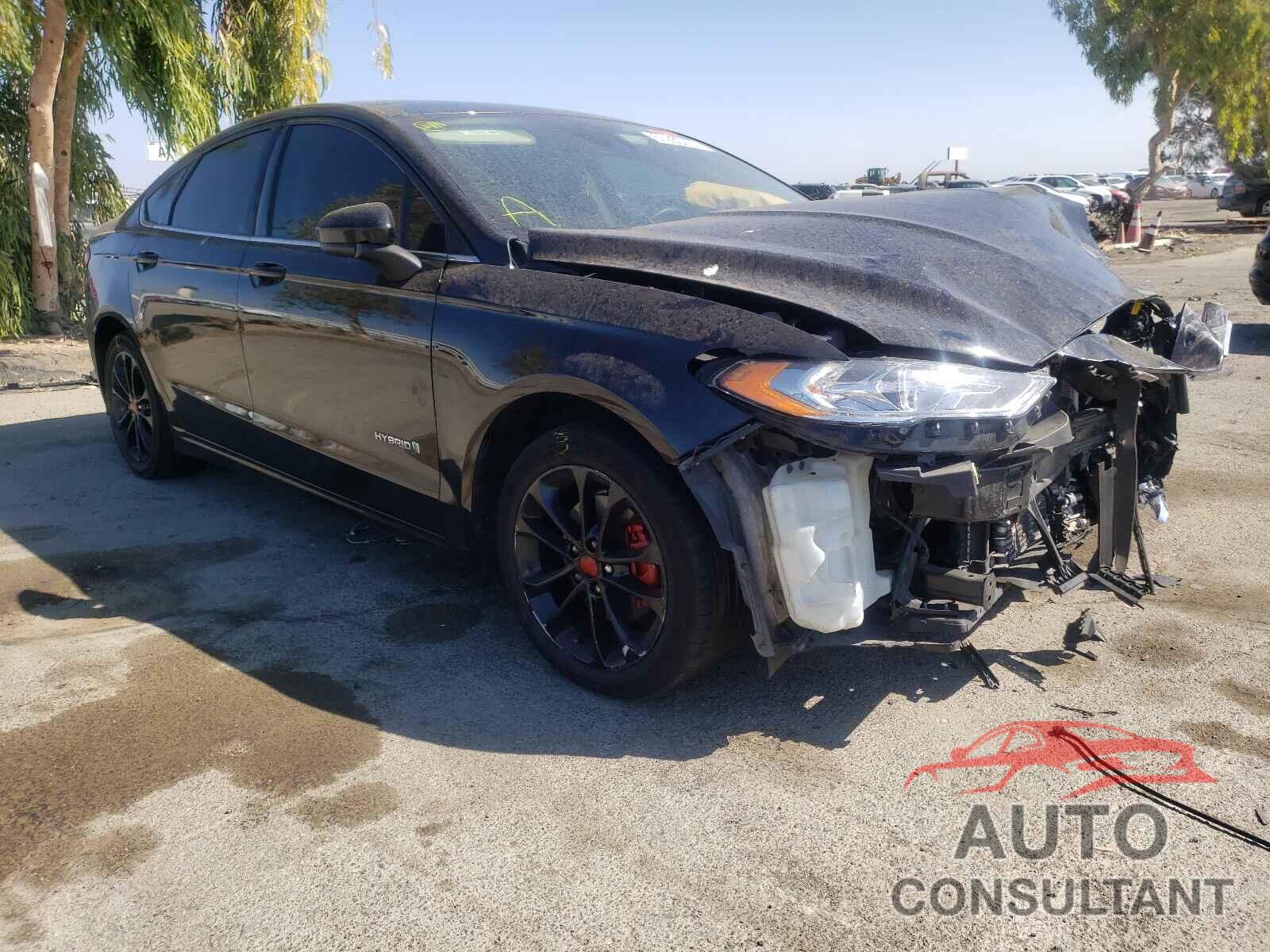 FORD FUSION 2019 - 3FA6P0LU5KR220697