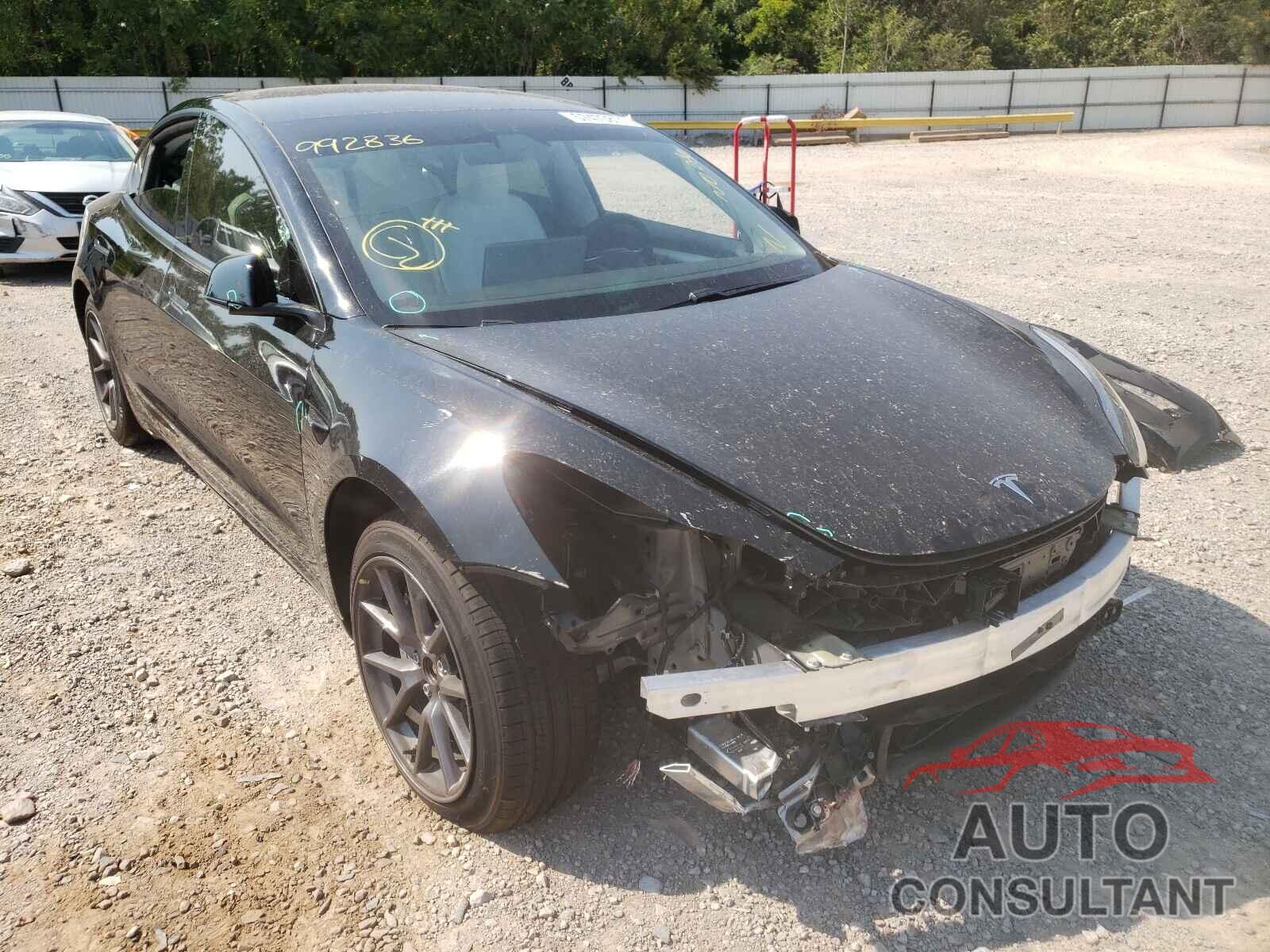 TESLA MODEL 3 2021 - 5YJ3E1EB5MF992836
