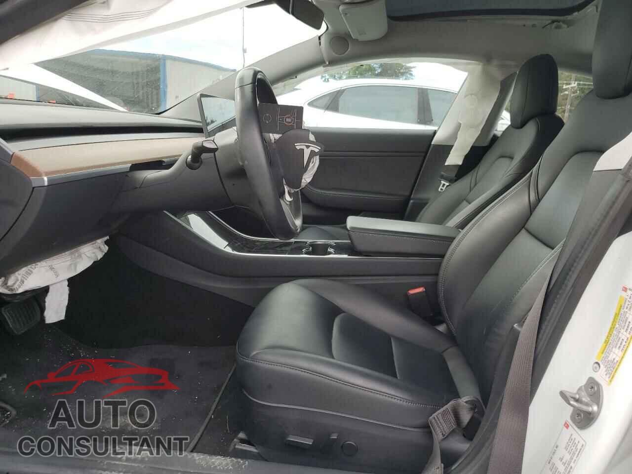 TESLA MODEL 3 2018 - 5YJ3E1EA5JF032709