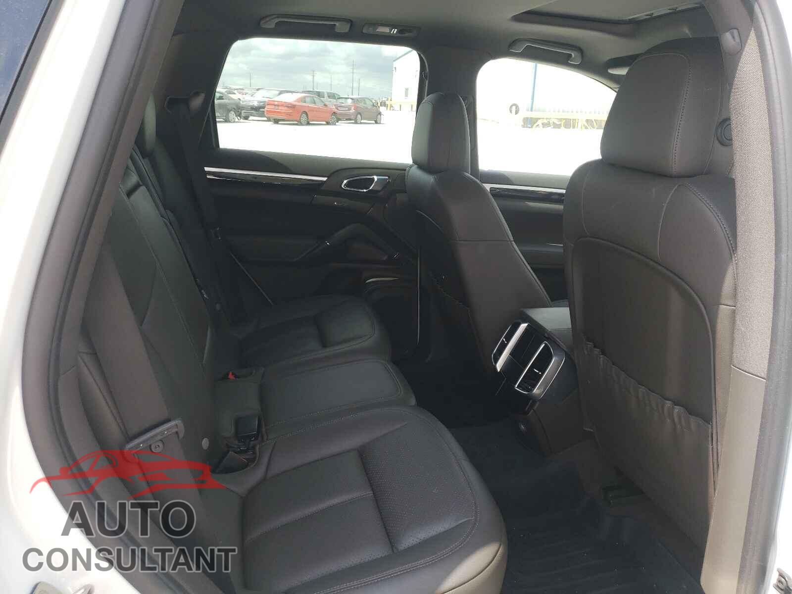 PORSCHE CAYENNE 2016 - WP1AE2A2XGLA62580