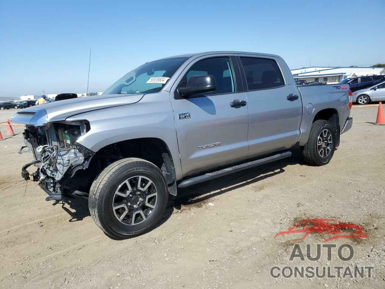 TOYOTA TUNDRA 2018 - 5TFDY5F18JX727449