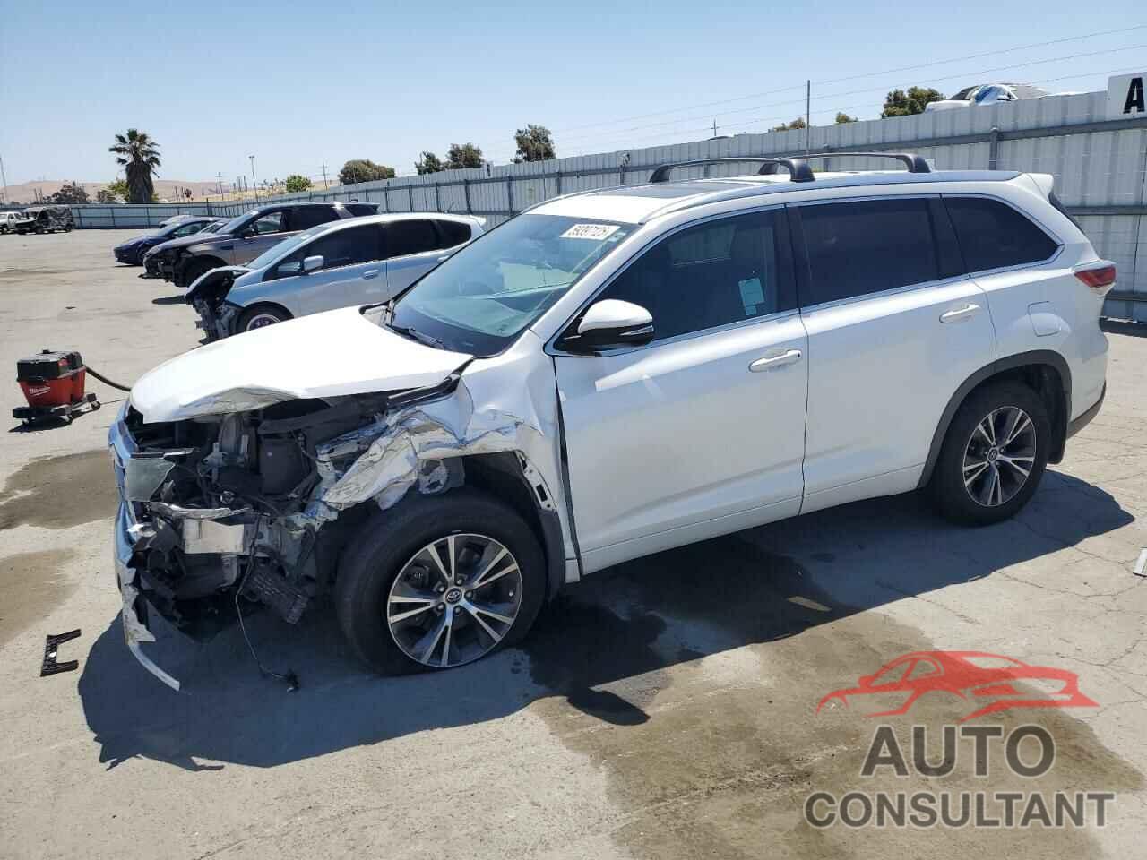 TOYOTA HIGHLANDER 2016 - 5TDJKRFH2GS349927