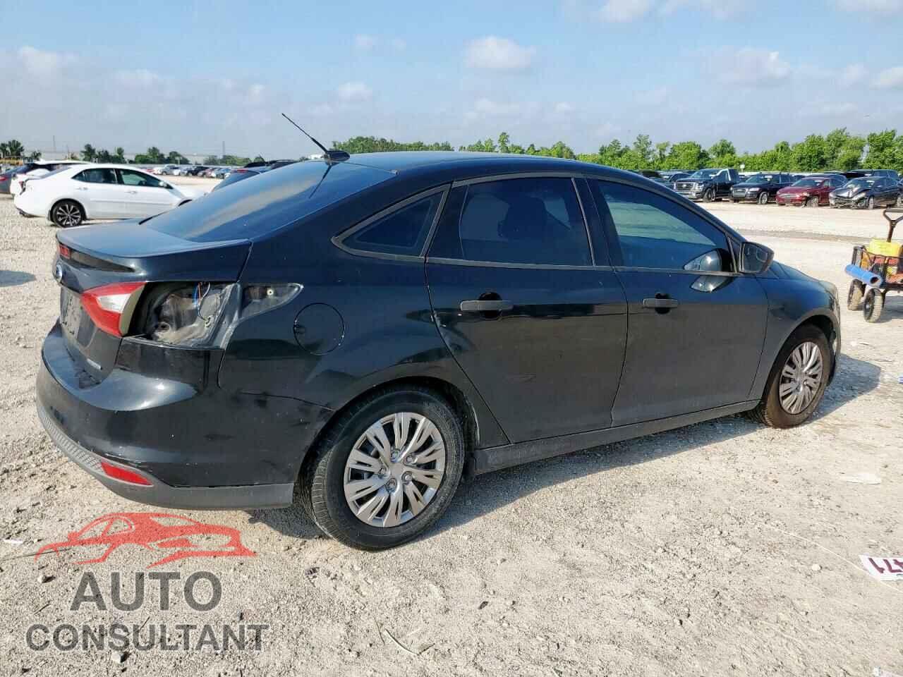 FORD FOCUS 2013 - 1FADP3E24DL352596