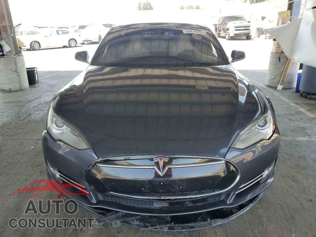 TESLA MODEL S 2015 - 5YJSA1E11FF120249