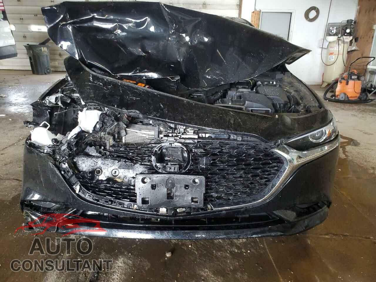 MAZDA 3 2023 - 3MZBPACM7PM370357